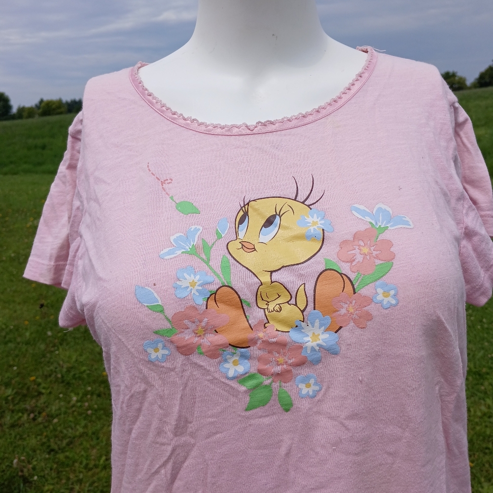 Tweety Bird Vintage Graphic Tee Shirt T-shirt Top womens size M Looney Tunes vtg